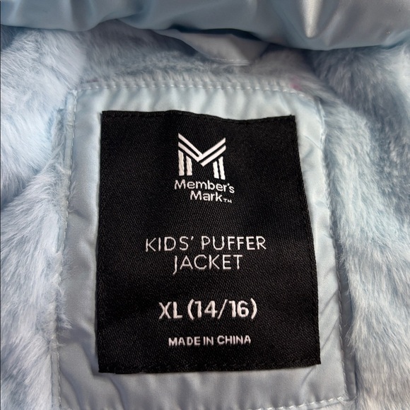 MEMBERSMARK Girls Black Puffer Parka, Warm Fleece Lined Jacket w/Removable Hood - Picture 2 of 14